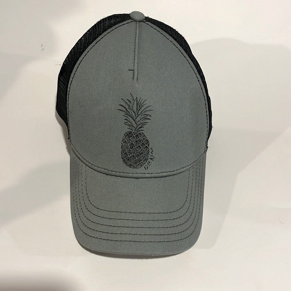 Dakine pineapple trucker hat